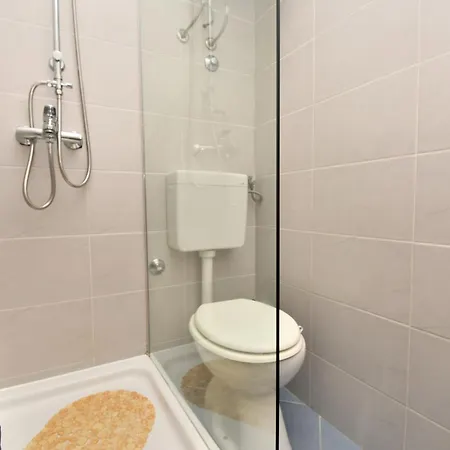 Kumi Apartment